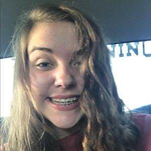 Meet your Posher, Faye